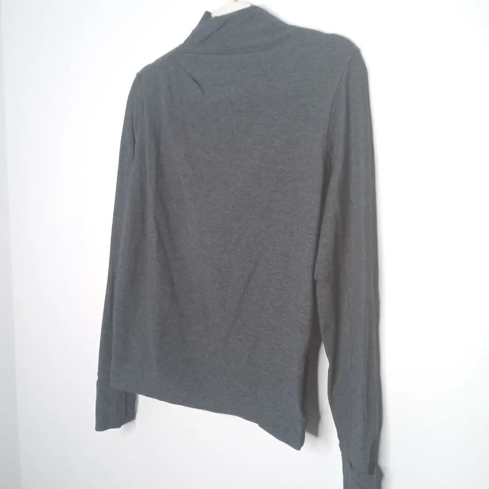 Lululemon moch neck long sleeve top size 6